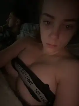 Snapshot of VioletxBlue chatting on 11/18/25, 12:42 VioletxBlue online show from 11/18/25, 12:42