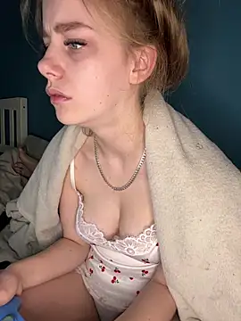 VioletxBlue online show from 03/13/26, 12:01