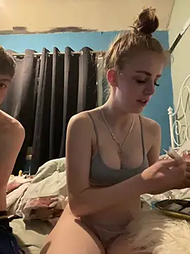 VioletxBlue online show from 05/25/26, 10:05