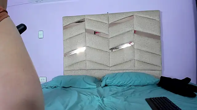 RubiSharqui  online show from 03/04/25, 12:22