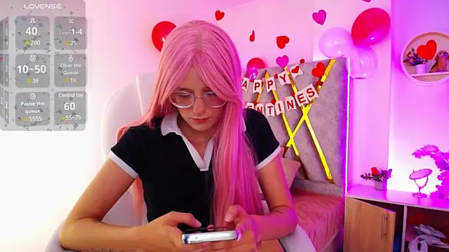 SussanHottye1  online show from 02/21/25, 10:17