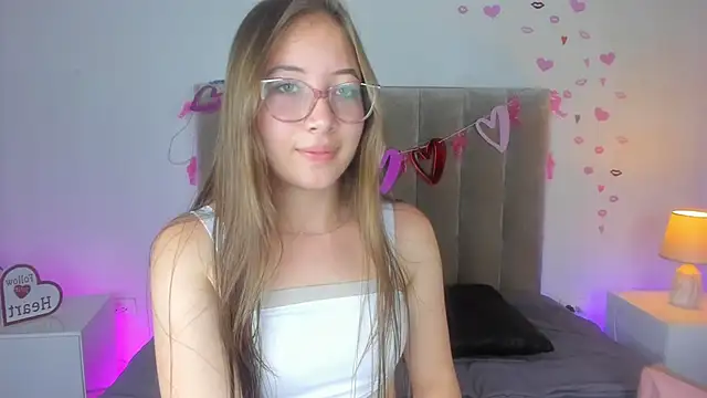 Dahlia Rousse online show from 03/14/25, 10:05