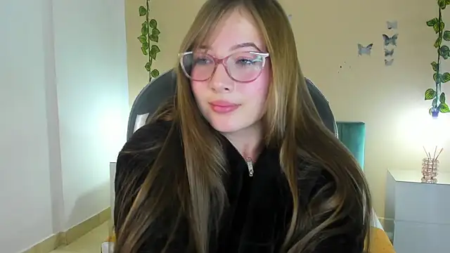 Dahlia Rousse online show from 12/20/25, 01:34