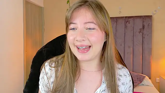 Dahlia Rousse online show from 03/01/26, 02:46