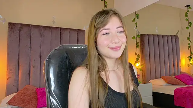 Dahlia Rousse online show from 04/01/26, 06:58