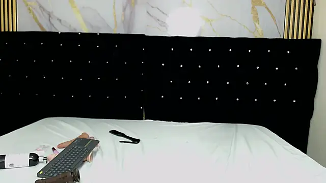 SalomeSimonz online show from 03/06/25, 11:09