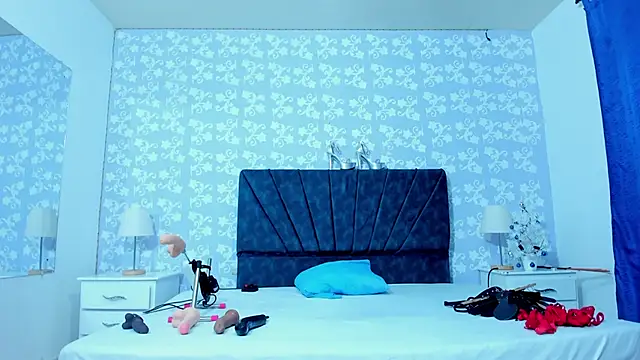 SalomeSimonz online show from 12/03/25, 07:23