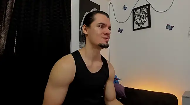 Snapshot of maxi_styles chatting on 02/03/25, 05:35 maxi styles online show from 02/03/25, 05:35