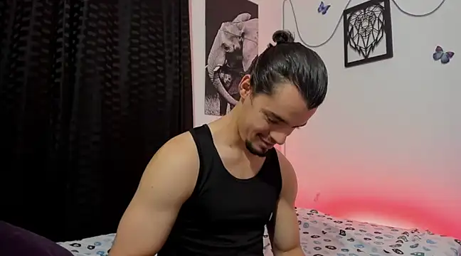 Snapshot of maxi_styles chatting on 03/01/25, 04:04 maxi styles online show from 03/01/25, 04:04