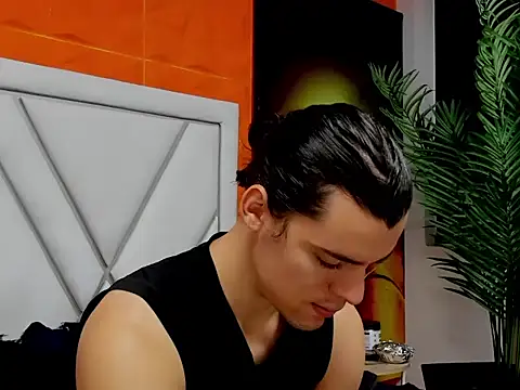 Snapshot of maxi_styles chatting on 02/18/26, 12:12 maxi styles online show from 02/18/26, 12:12