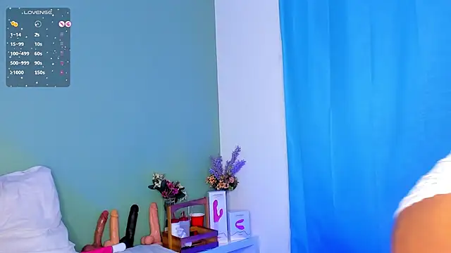 LovelyNickii online show from 02/19/25, 03:27