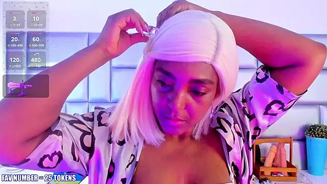 LovelyNickii online show from 11/14/25, 12:48