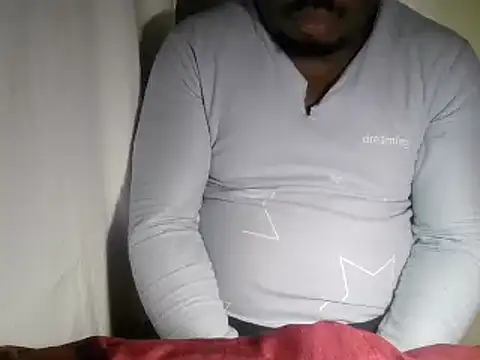 Snapshot of Dube501 chatting on 02/28/25, 08:39 Dube501 online show from 02/28/25, 08:39