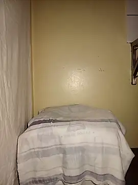 Snapshot of Dube501 chatting on 10/15/25, 04:29 Dube501 online show from 10/15/25, 04:29