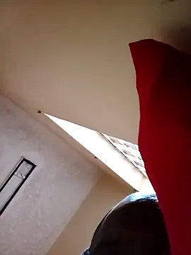 Snapshot of Dube501 chatting on 10/22/25, 03:34 Dube501 online show from 10/22/25, 03:34