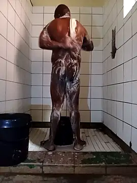 Snapshot of Dube501 chatting on 10/27/25, 05:44 Dube501 online show from 10/27/25, 05:44