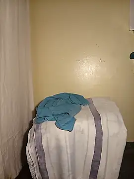 Snapshot of Dube501 chatting on 11/20/25, 04:18 Dube501 online show from 11/20/25, 04:18