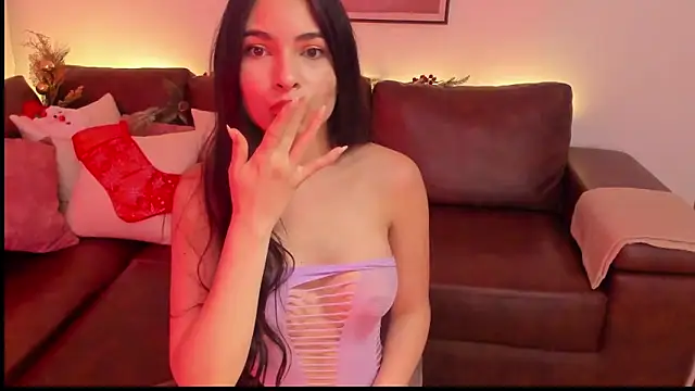 NoaLuxury online show from 11/30/25, 02:15