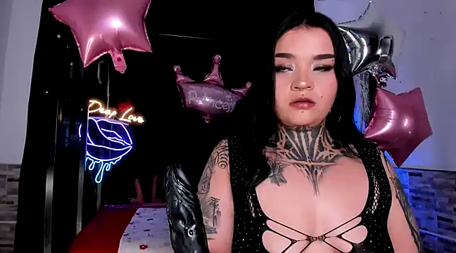 amyswallow7 online show from 03/14/25, 10:16