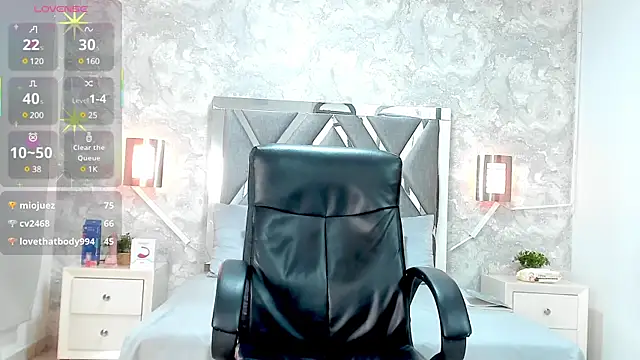 Luxury Woman online show from 02/12/25, 07:24