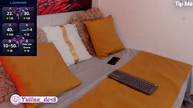 Luxury Woman online show from 03/18/25, 08:26