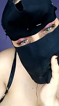 Snapshot of shosho500500 chatting on 11/25/25, 07:52 shosho500500 online show from 11/25/25, 07:52