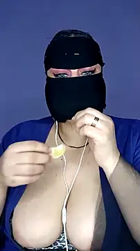 Snapshot of shosho500500 chatting on 12/03/25, 10:30 shosho500500 online show from 12/03/25, 10:30