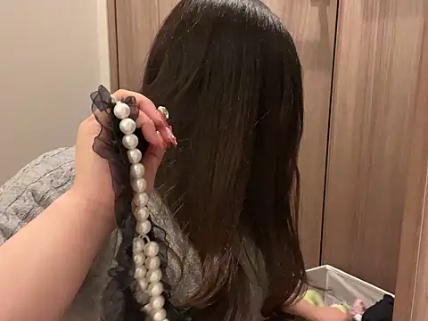 Snapshot of Atashi_Hcup chatting on 01/17/26, 04:28 Atashi Hcup online show from 01/17/26, 04:28