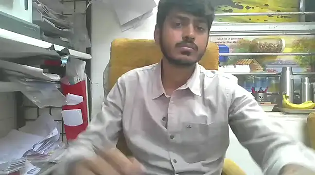 Snapshot of cute_modell chatting on 02/19/25, 10:01 cute modell online show from 02/19/25, 10:01