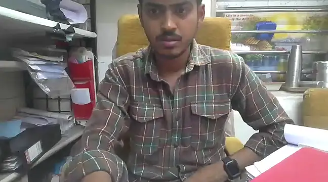 Snapshot of cute_modell chatting on 02/28/25, 12:31 cute modell online show from 02/28/25, 12:31