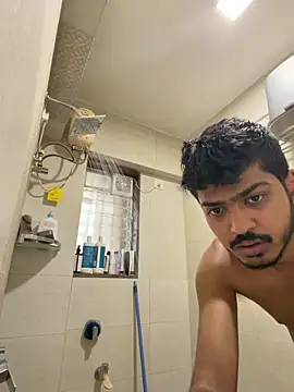 cute modell online show from 01/07/26, 05:32