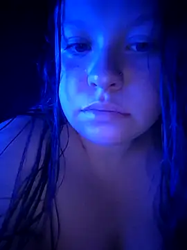 Snapshot of Laurajade9 chatting on 01/09/25, 02:40 Laurajade9 online show from 01/09/25, 02:40