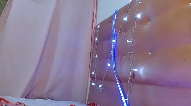 Snapshot of kattislut77 chatting on 03/21/25, 08:40 kattislut77 online show from 03/21/25, 08:40