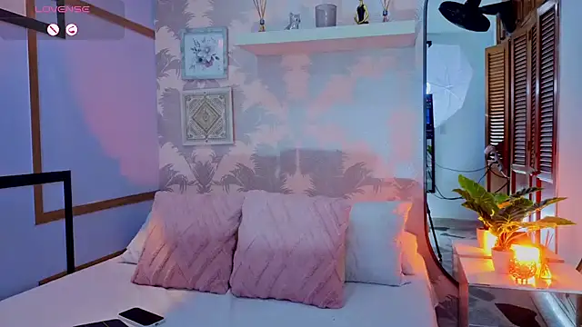 CharlotteGraay online show from 03/27/26, 07:57