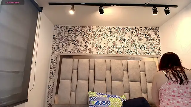 Victoria Adamns online show from 02/14/26, 12:02