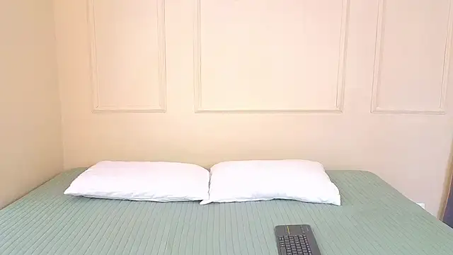 Snapshot of mr_danni chatting on 09/14/25, 04:28 mr danni online show from 09/14/25, 04:28