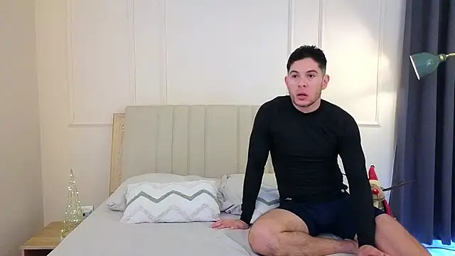 Snapshot of mr_danni chatting on 11/13/25, 07:02 mr danni online show from 11/13/25, 07:02