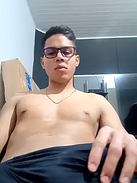 HornyTiger744 online show from 02/05/26, 12:37