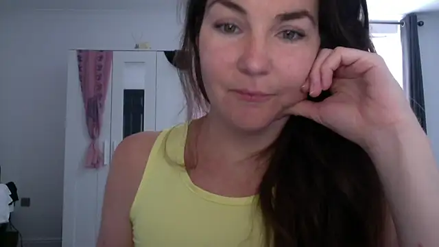 LittleMissFoxx online show from 06/20/26, 05:16