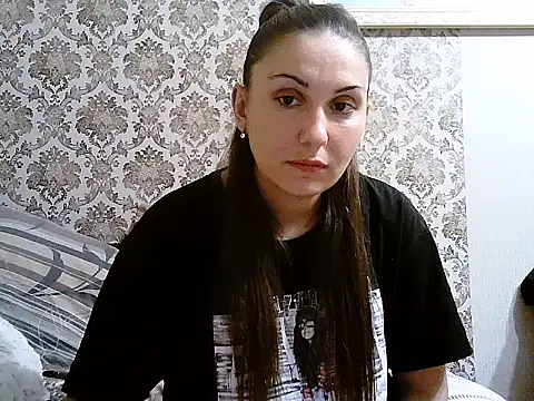 Snapshot of Yuliia30 chatting on 09/12/25, 04:07 Yuliia30 online show from 09/12/25, 04:07