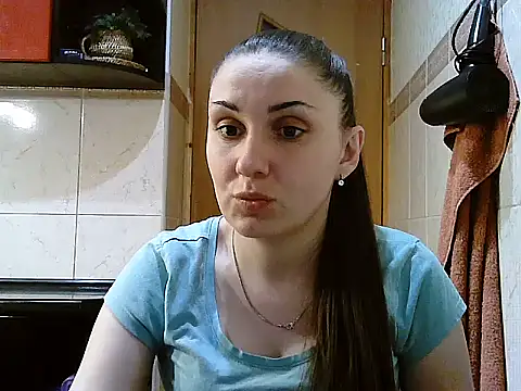 Yuliia30 online show from 02/04/26, 04:13