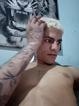 Snapshot of dany_hardy chatting on 09/29/25, 05:34 dany hardy online show from 09/29/25, 05:34