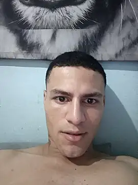 Snapshot of dany_hardy chatting on 10/26/25, 06:52 dany hardy online show from 10/26/25, 06:52