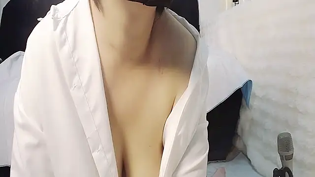 Hey-Cute online show from 01/15/25, 05:05