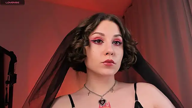 Snapshot of Eva_Moss_ chatting on 02/14/25, 12:41 Eva Moss online show from 02/14/25, 12:41