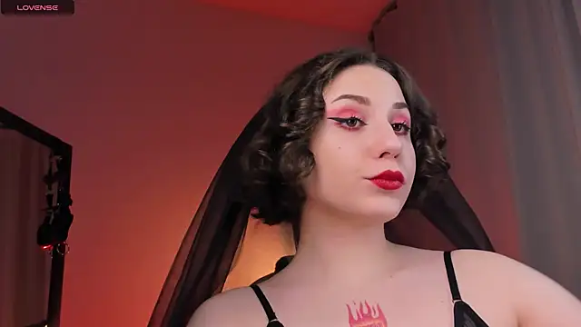 Snapshot of Eva_Moss_ chatting on 02/18/25, 08:47 Eva Moss online show from 02/18/25, 08:47