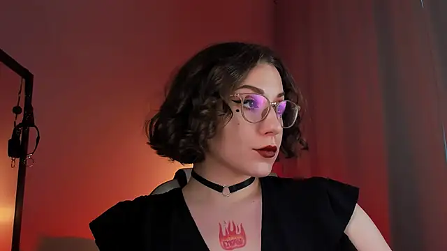 Snapshot of Eva_Moss_ chatting on 03/15/25, 04:57 Eva Moss online show from 03/15/25, 04:57