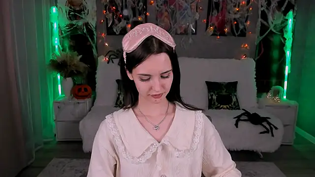 SamanthaaaWalker online show from 10/08/25, 08:28