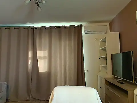 VixenVibesX online show from 01/24/25, 08:13