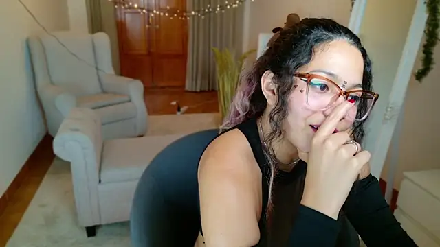 Snapshot of SelenaBlumX chatting on 01/11/25, 03:55 SelenaBlumX online show from 01/11/25, 03:55